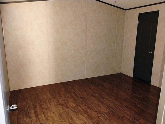 5th image of 5427 Lakeview Dr