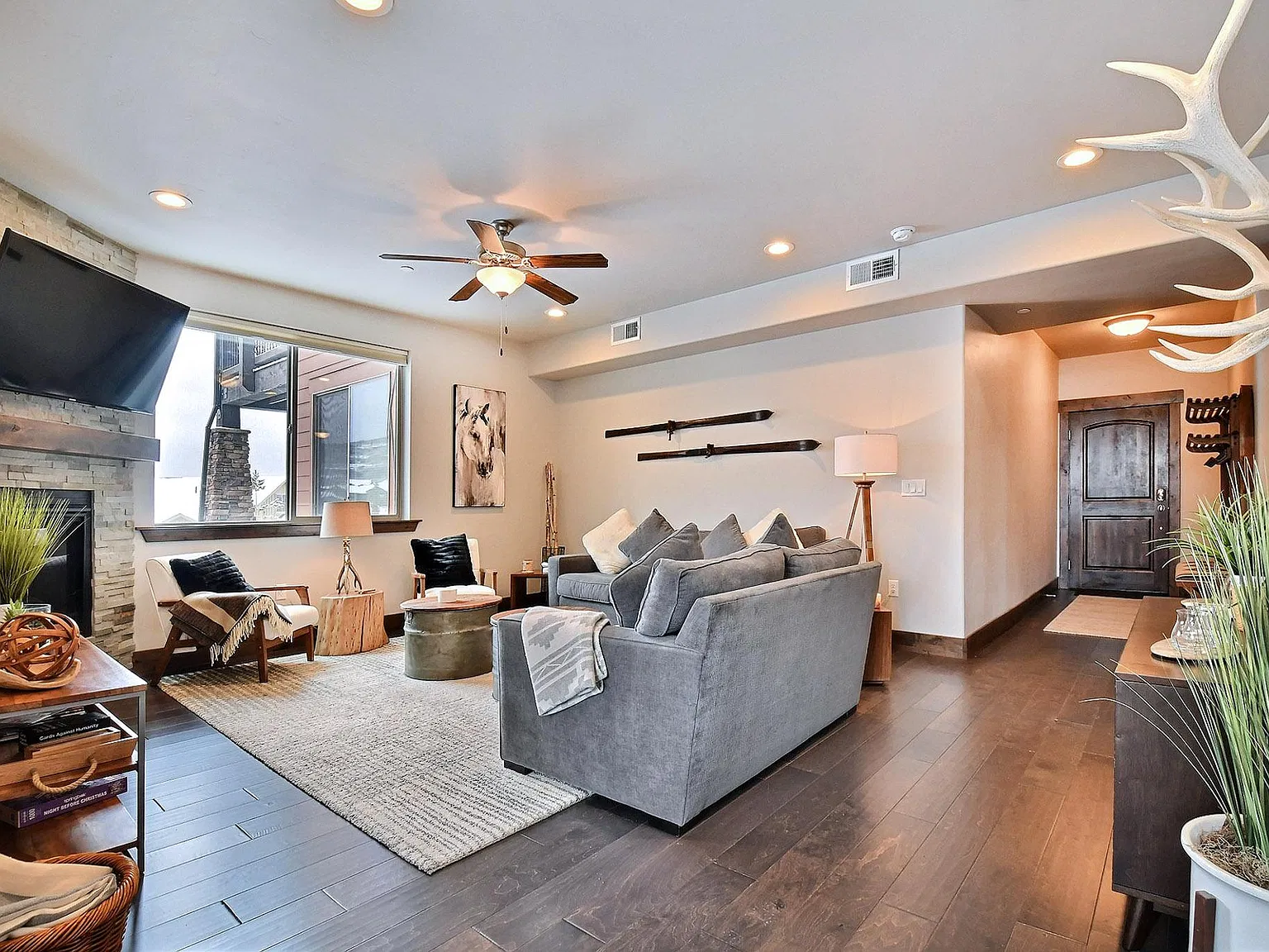 3 bed, 1433 sqft, $4,000 — Photo 4