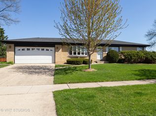 722 Groen Ln, Schaumburg, IL 60193
