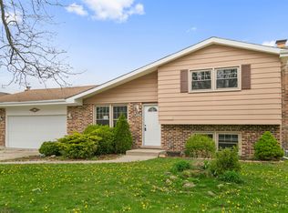 6054 Aspen Ln, Matteson, IL 60443