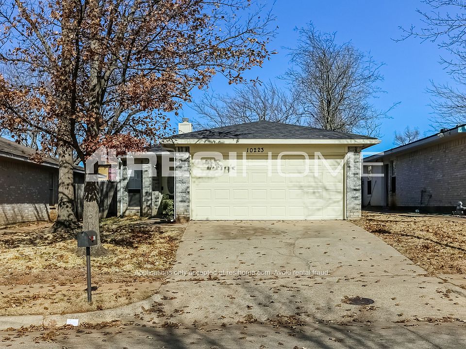 1st image of 10223 Blackjack Oaks Dr
