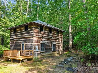 118 Blossom Rd, Brevard, NC 28712