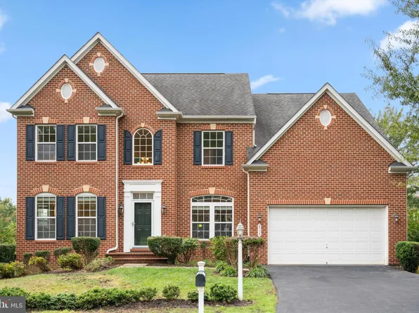 2005 Paisley Ct, Woodbridge, VA 22191