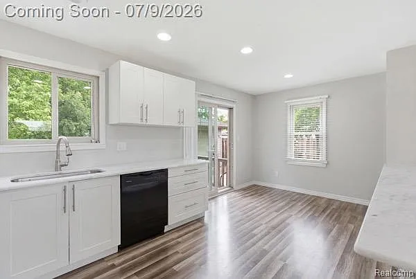 4950 Windham Dr — Photo 3