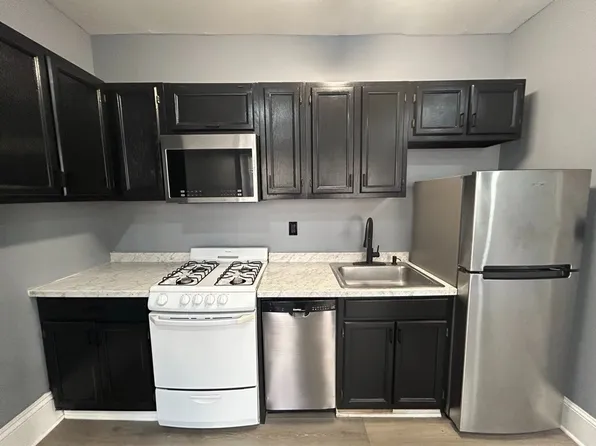 17 E Centre St, Baltimore, MD