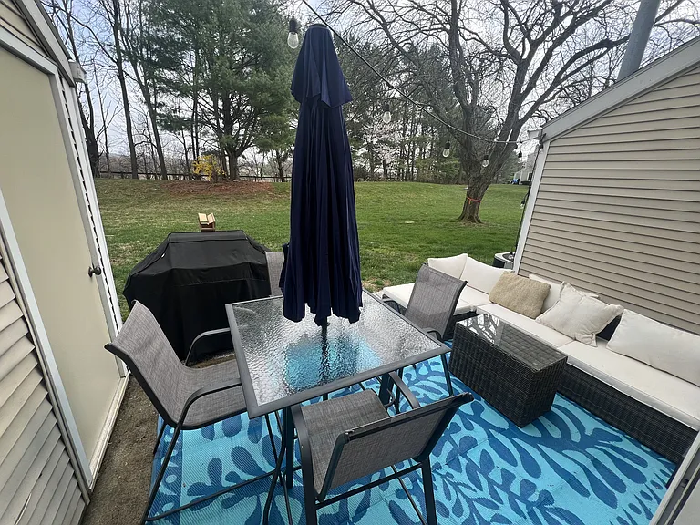 1335 Cambridge Ct — Photo 21
