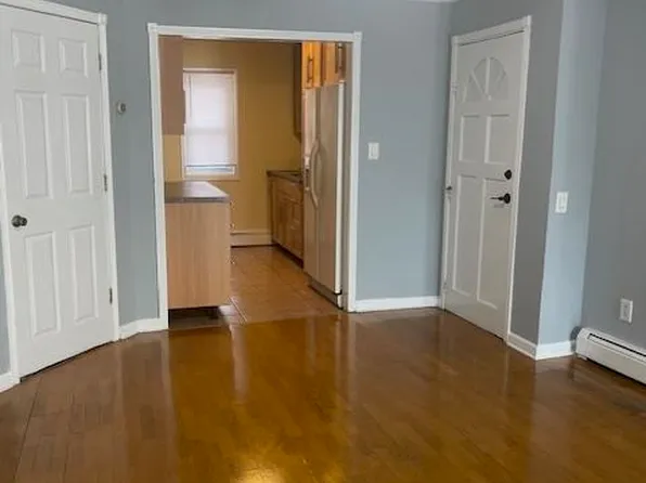 14 Meadow Street image 10 of 49