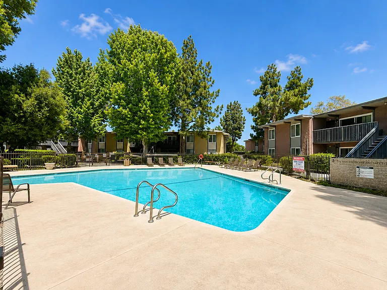 23314 Marigold Ave #S-202 — Photo 14