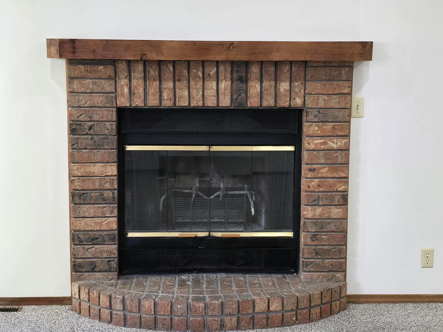 2 bed, 1400 sqft, $900 — Photo 2