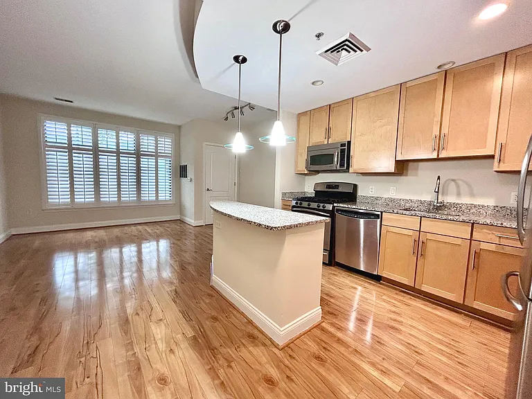 525 N Fayette St #117 — Photo 3