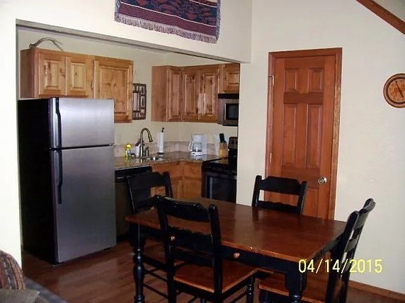 2nd image of 1630-54 Davis Ave