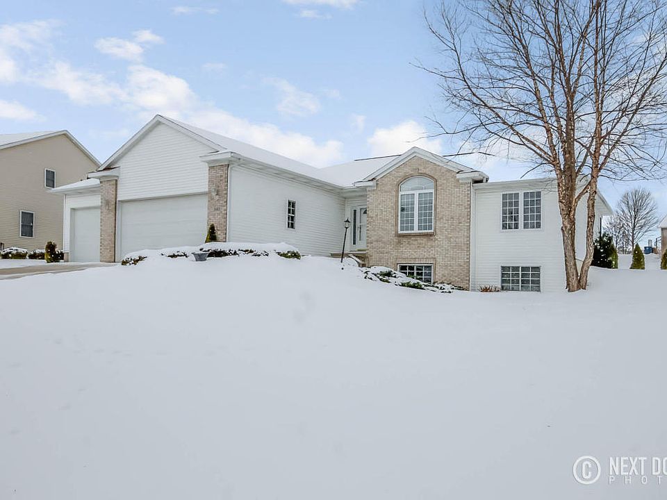 1st image of 3683 Deena Dr SW