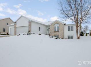 3683 Deena Dr SW, Grand Rapids, MI 49534