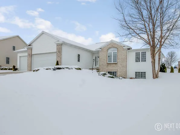 3683 Deena Dr SW, Grand Rapids, MI 49534