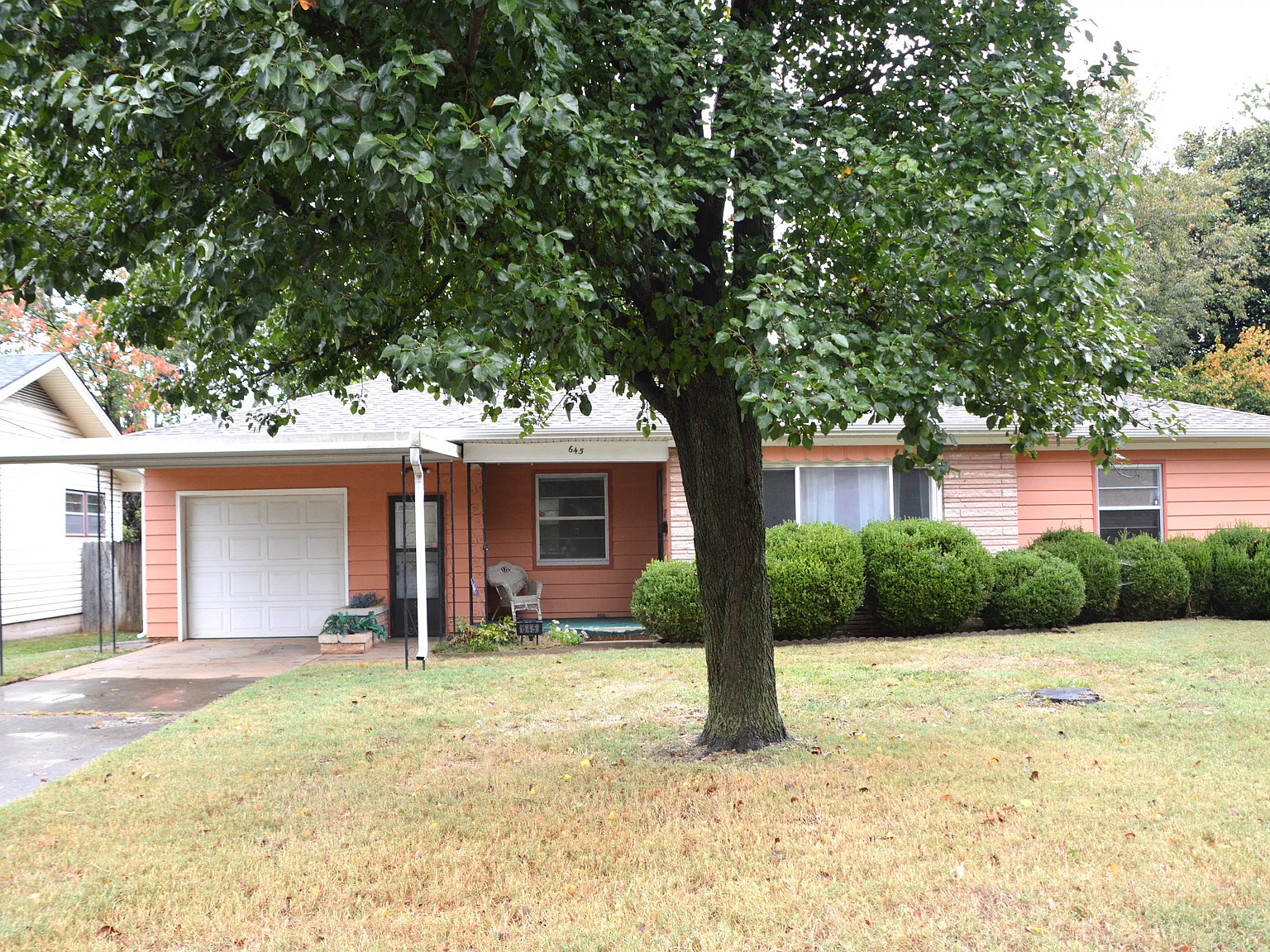 2 bed, 1408 sqft, $1,295 — Photo 2