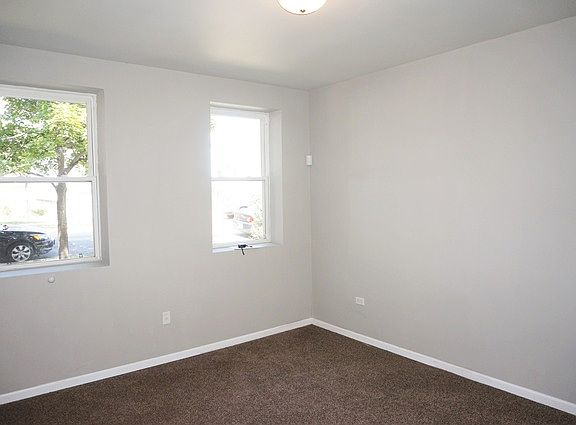 4th image of 5425 W 24th St