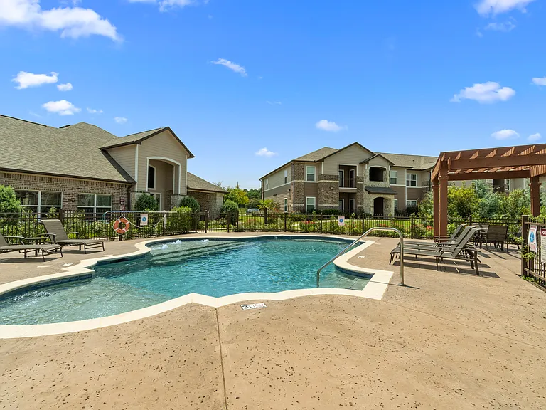 Cypress Creek Apartments — Photo 13