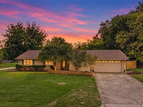3243 Windmill Dr, Dayton, OH 45432