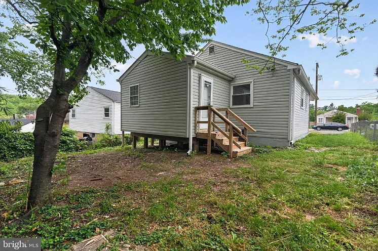 403 Dateleaf Ave — Photo 14