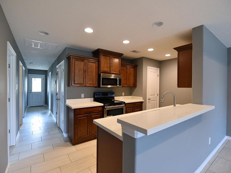 319 N 2nd 1/2 St Nederland TX Zillow