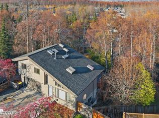 910 Bench Ct, Anchorage, AK 99504