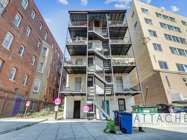 1844 Columbia Rd NW — Photo 12