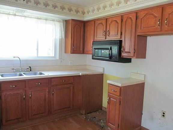 5th image of 120 Elway St