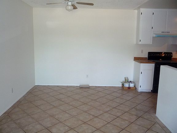 5th image of 705 Ash Ln APT 205