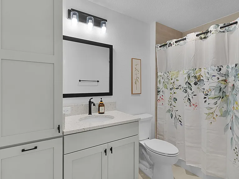 1047 Justin Mills Ct — Photo 14