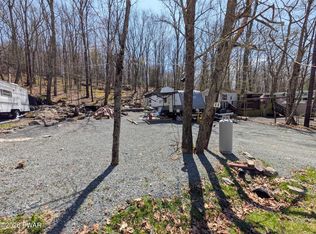 177 Shohola Ln, Shohola, PA 18458