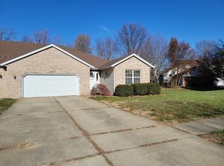 2703 Dartmouth Dr, Springfield, IL 62712