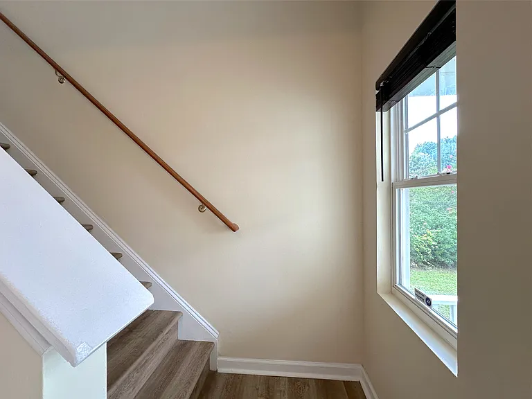 1210 Whitman Dr — Photo 14