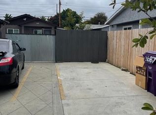 1687 E Market St, Long Beach, CA 90805