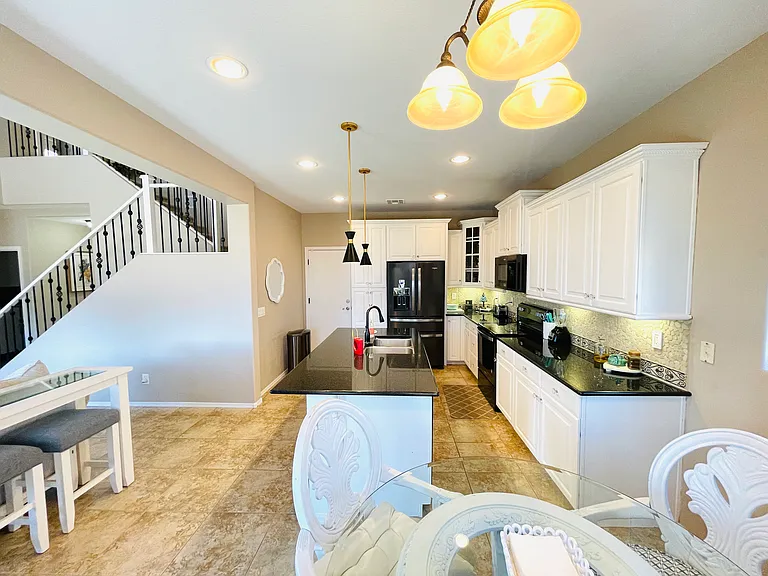 1393 E Martha Dr — Photo 18