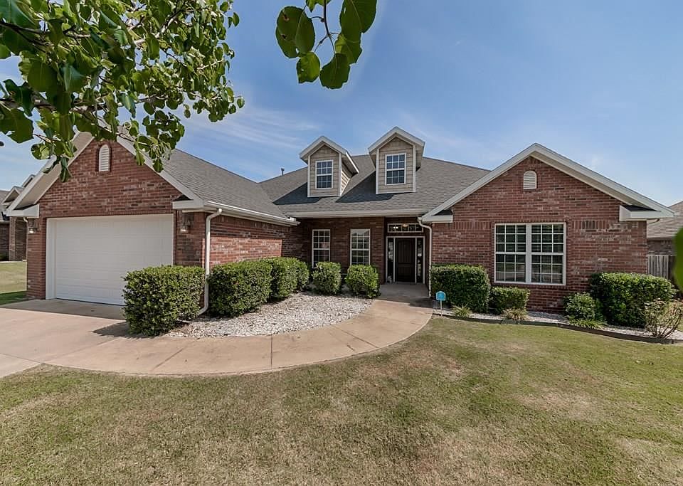 1st image of 1050 Tarah Knolls Cir