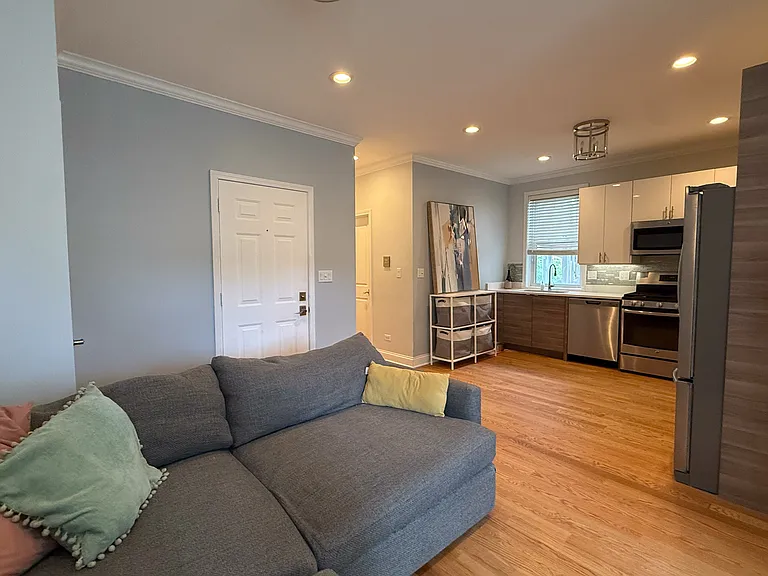 4236 N Albany Ave #1 — Photo 7