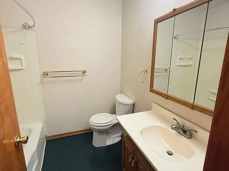4545 & 4549 Cynthia Dr — Photo 7