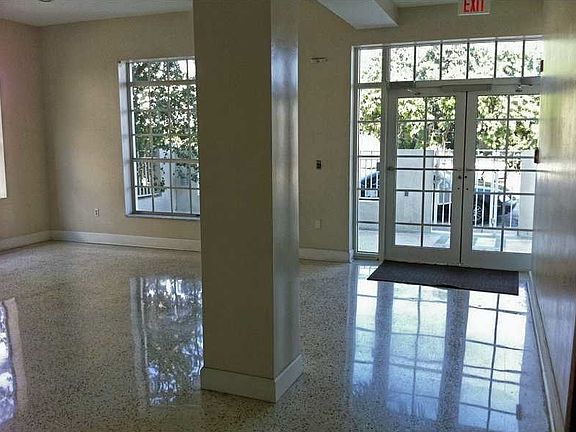 4th image of 1502 Jefferson Ave APT 302
