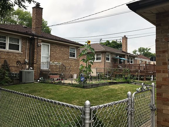 5th image of 6301 N Kedzie Ave