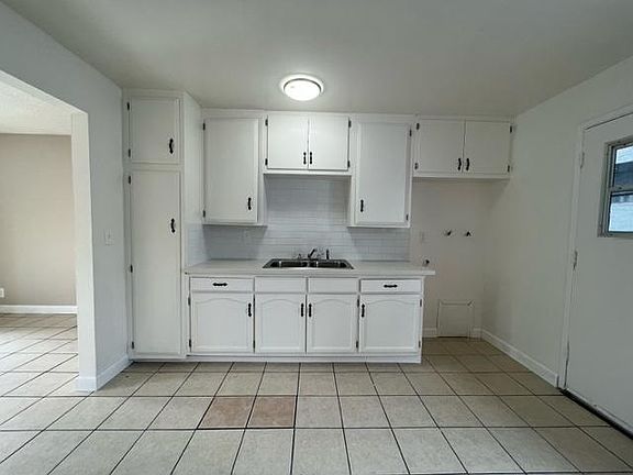 2nd image of 6062 Gifford Ave #B