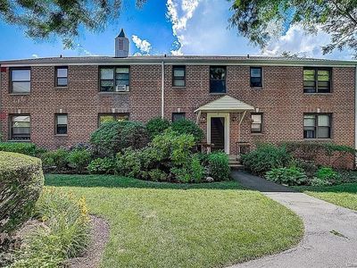 19 Rockledge Rd APT 1B, Hartsdale, NY, 10530