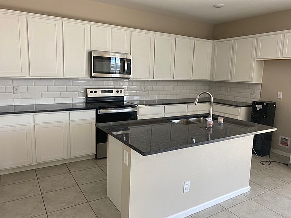 5th image of 17383 W Via De Luna Dr