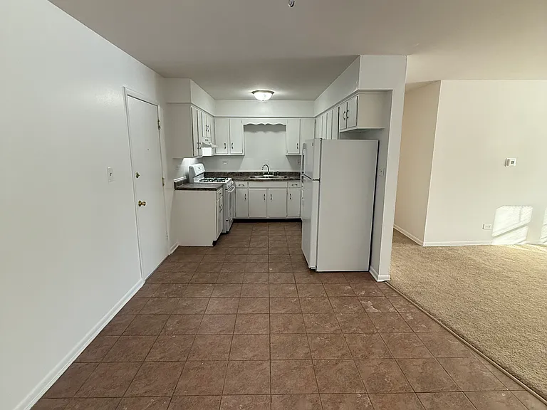 520 Mill Rd #1K — Photo 3