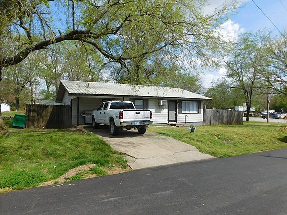 2nd image of 140 & 148 W Main; Bois D Arc; 141 #20-149