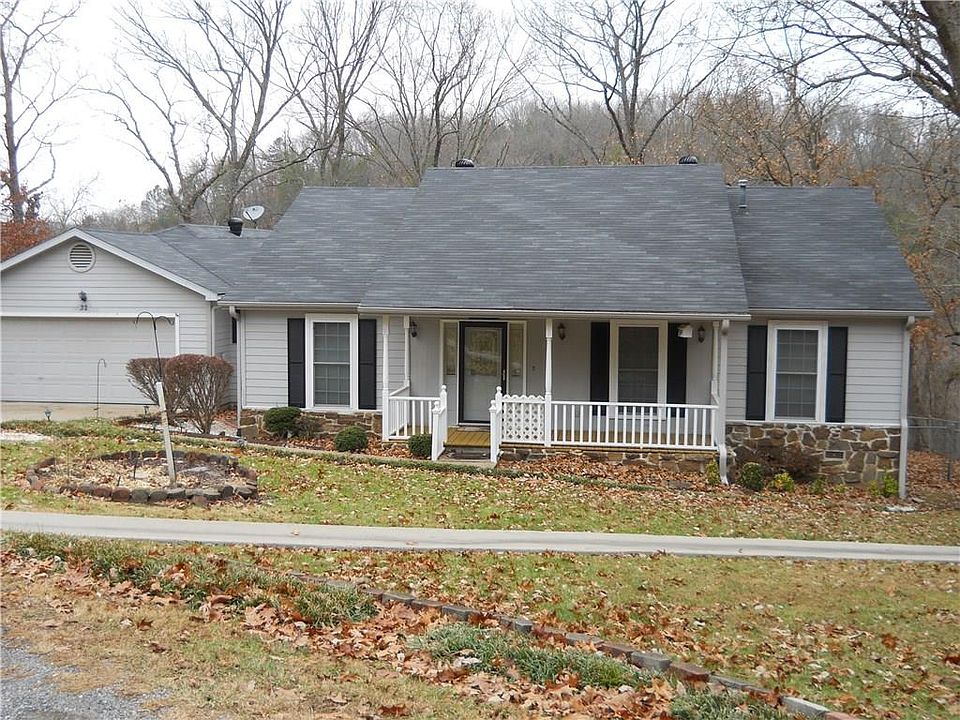 1st image of 32 Kiswick Dr