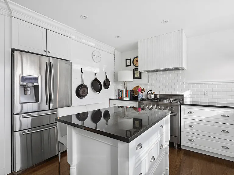 9 Boxwood St — Photo 8