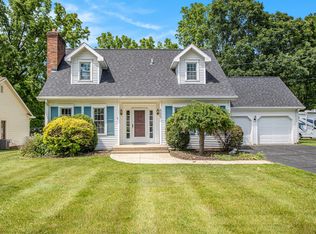 605 N Dr E, Marshall, MI 49068