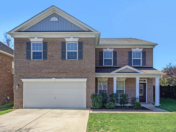 3527 Deborah Dr, Charlotte, NC 28270