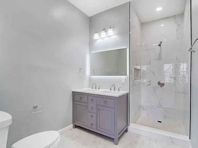 20 W 49th St #2 — Photo 10