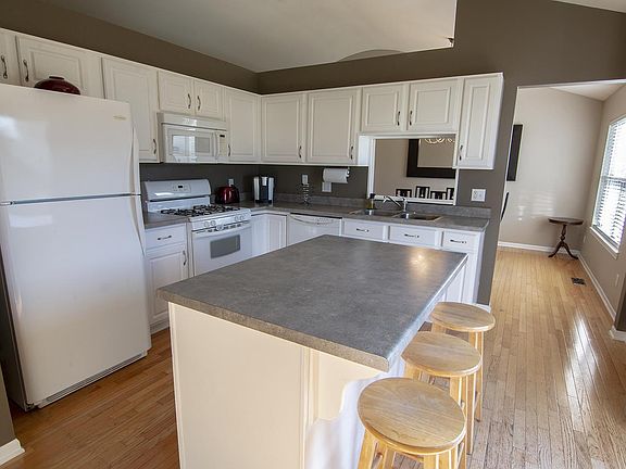 5th image of 7005 Golden Eagle Dr